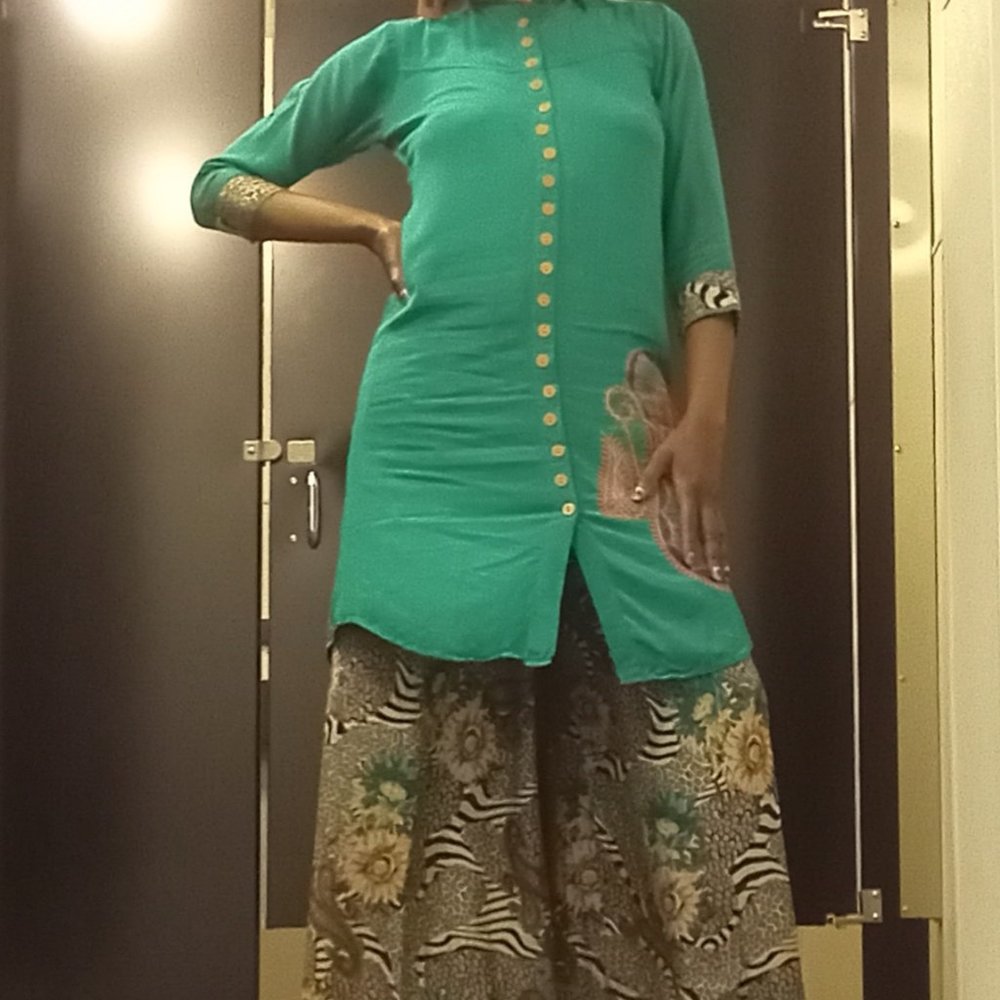 2 pc embroidered multiple print teal indian inspired set - Picture 3 of 7